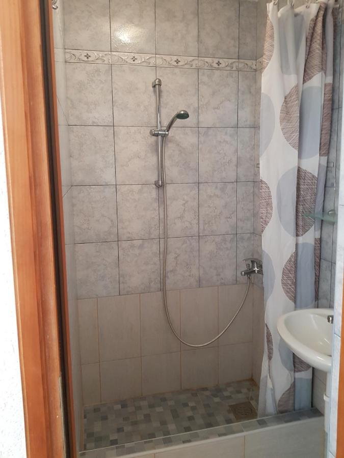 Apartmán Astra Vir Exteriér fotografie