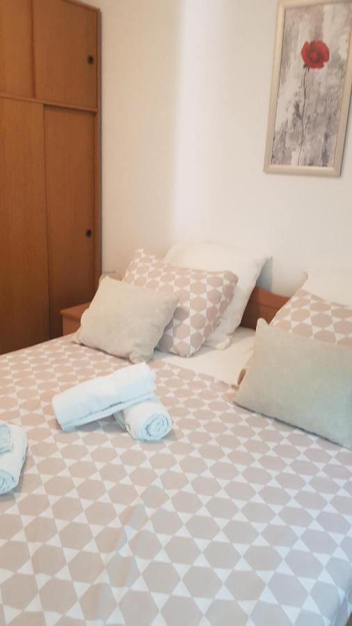 Apartmán Astra Vir Exteriér fotografie